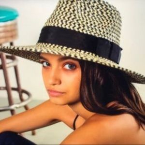 Brixton Joanna Natural Straw Hat medium